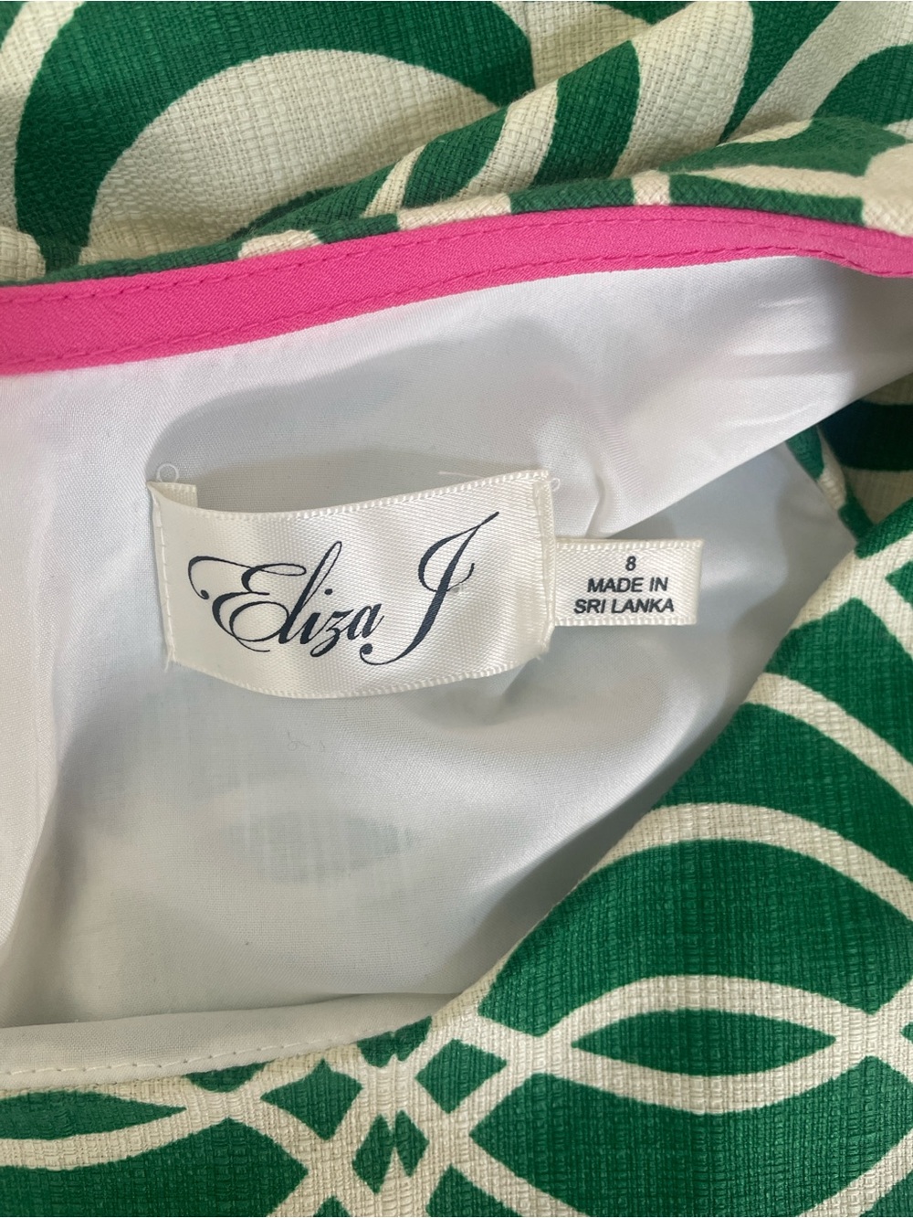 Eliza J. Green White Geometric
Patterned Sleeveless Lined
Dress 8 Circles - Picture 2 of 10